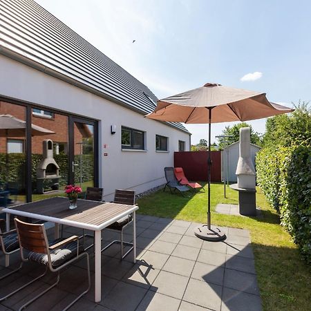 Pleasant Holiday Home In Zierow Near Sea Exterior photo